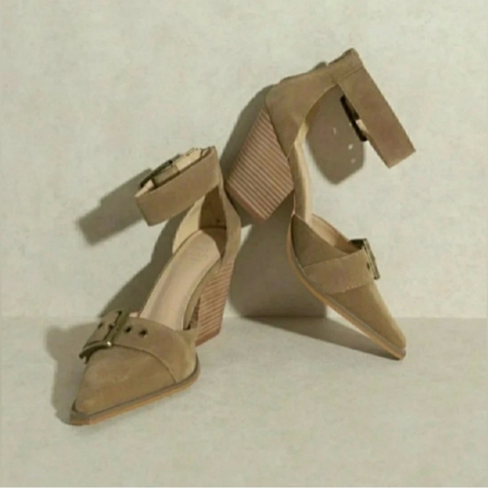 OASIS SOCIETY THE RACHEL BUCKLED STRAP CHUNKY HEEL